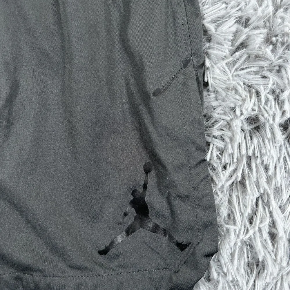 Jordan Shorts Mens Large Gray Black Alpha Knit Basketball Athletic Gym Stretch